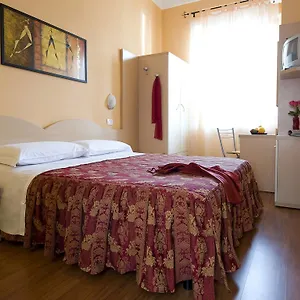 Hotel Sabatino, Milan